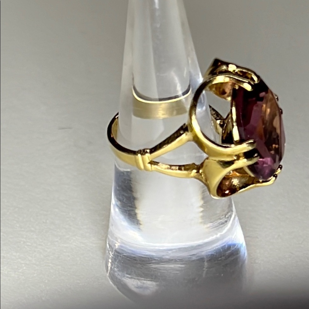 18K gold plated GE Elegant Purple Gemstone Ring. Size 5 1/2 - Picture 4 of 10